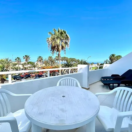 Lägenhet Estudio Bien Comunicado Con Wifi Y Terraza Em Tenerife Sur