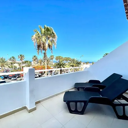 Estudio Bien Comunicado Con Wifi Y Terraza Em Tenerife Sur أذيخي