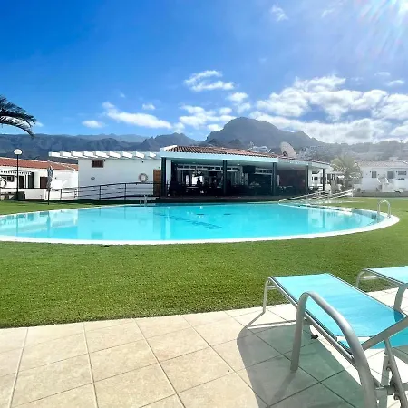 شقة Estudio Bien Comunicado Con Wifi Y Terraza Em Tenerife Sur *