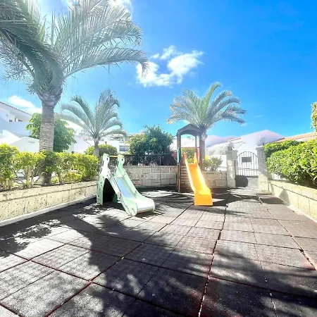 Estudio Bien Comunicado Con Wifi Y Terraza Em Tenerife Sur أذيخي