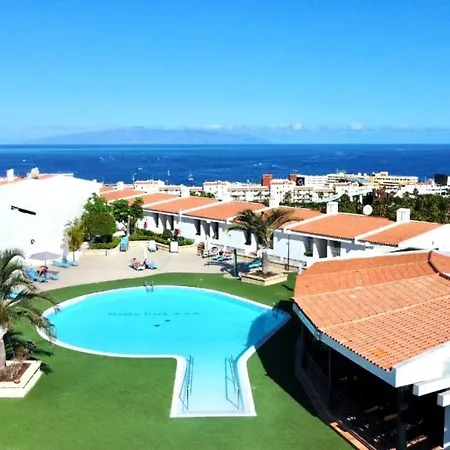Estudio Bien Comunicado Con Wifi Y Terraza Em Tenerife Sur شقة